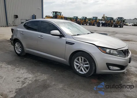 2012 Kia Optima Lx z USA, uszkodzony, nr VIN 5XXGM4A7XCG021382